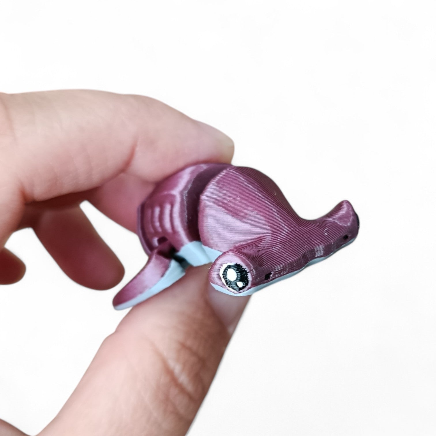 3D Printed Dusty Purple Hammerhead Shark Keychain – Articulated Flexible Sea Animal Charm
