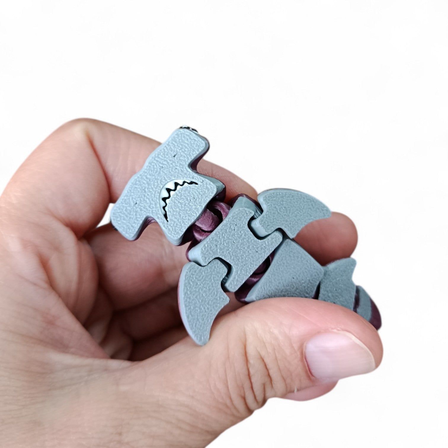 3D Printed Dusty Purple Hammerhead Shark Keychain – Articulated Flexible Sea Animal Charm