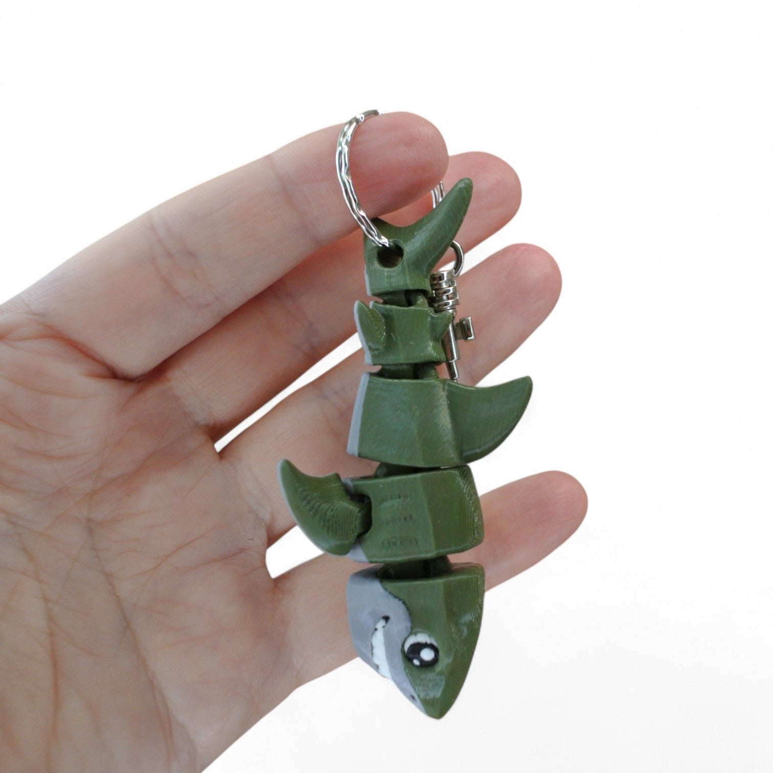 Green Shark Articulated 3D Printed Keychain – Flexible Sea Animal Bag Charm