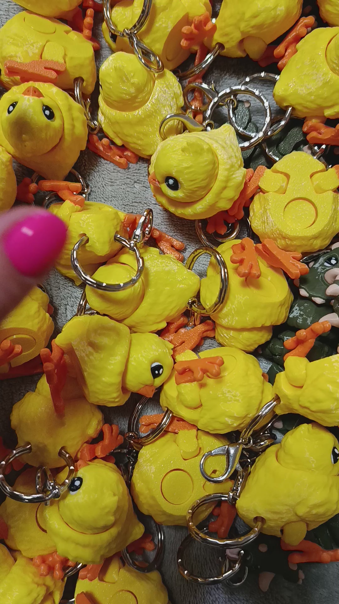 Articulated Chick Keychain – Cute 3D Printed Baby Chicken Bag Charm